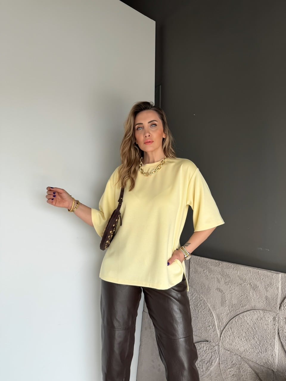 Sarı Yırtmaçlı Salaş Tshirt