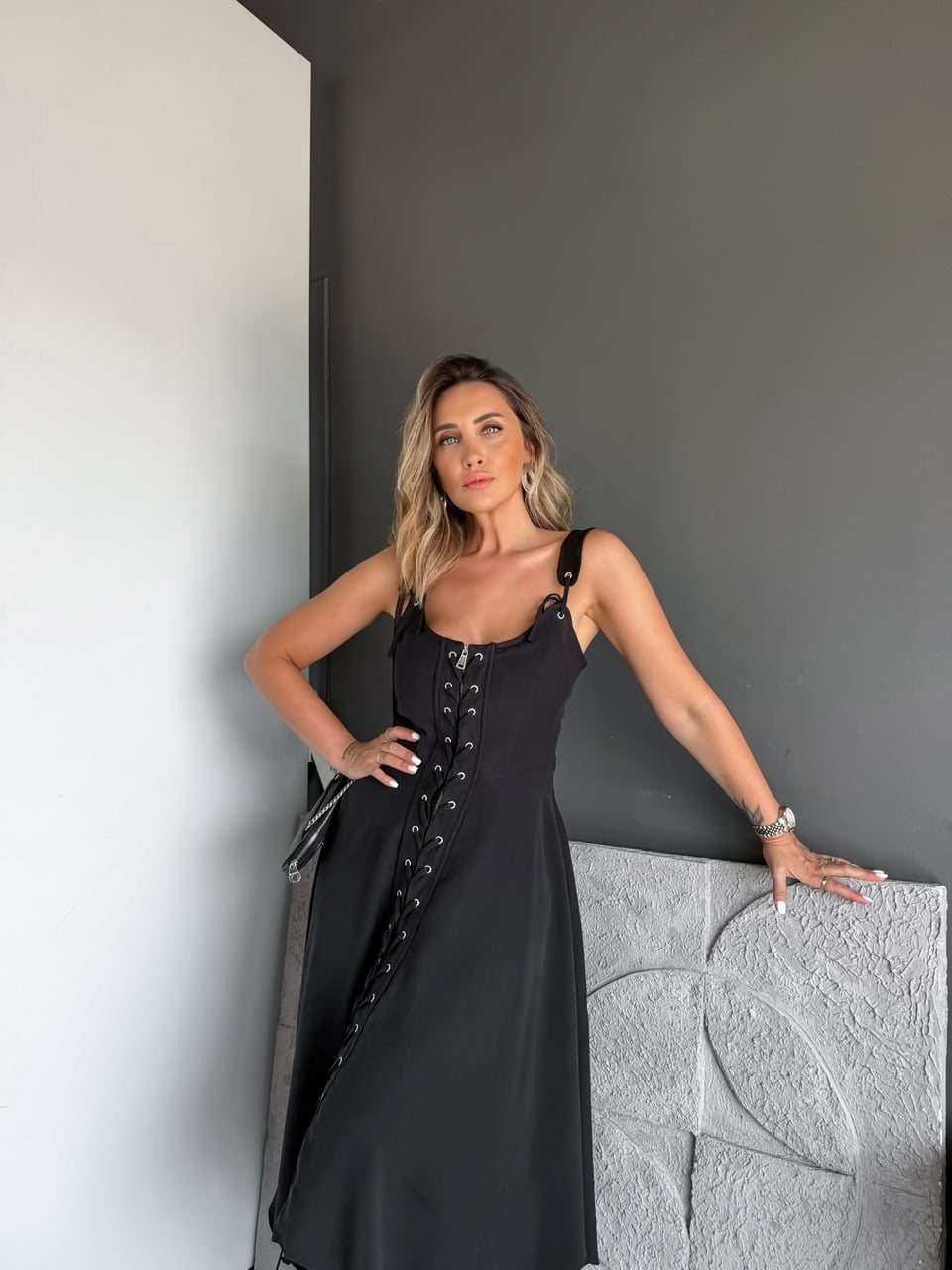 Siyah Asimetrik İpli Tasarım Elbise