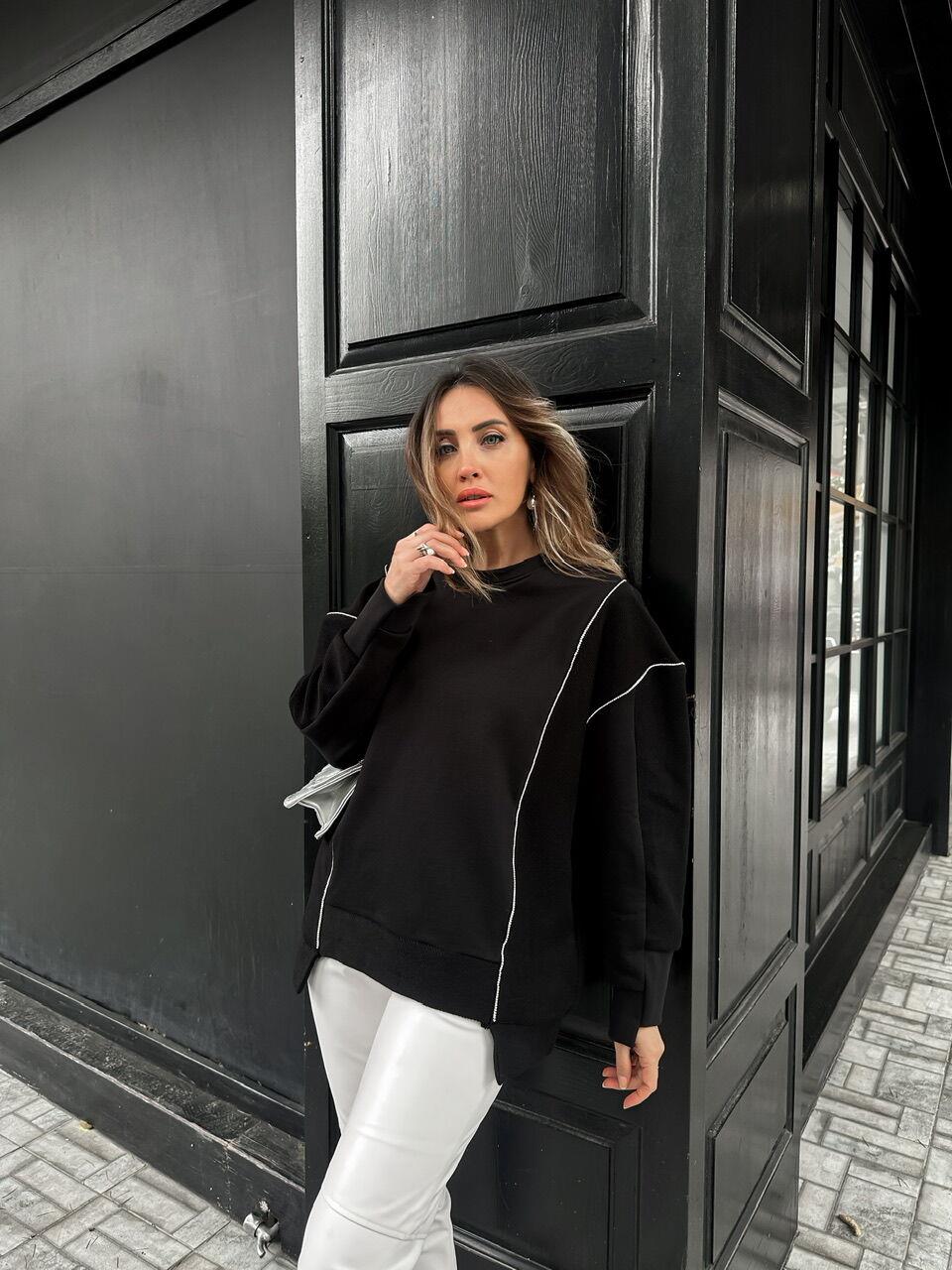 Siyah Asimetrik Taşlı Sweatshirt