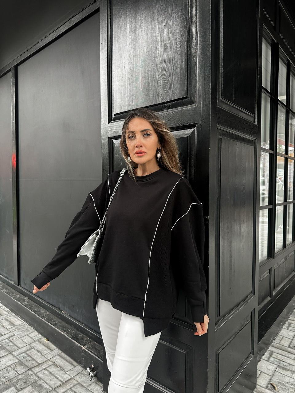 Siyah Asimetrik Taşlı Sweatshirt