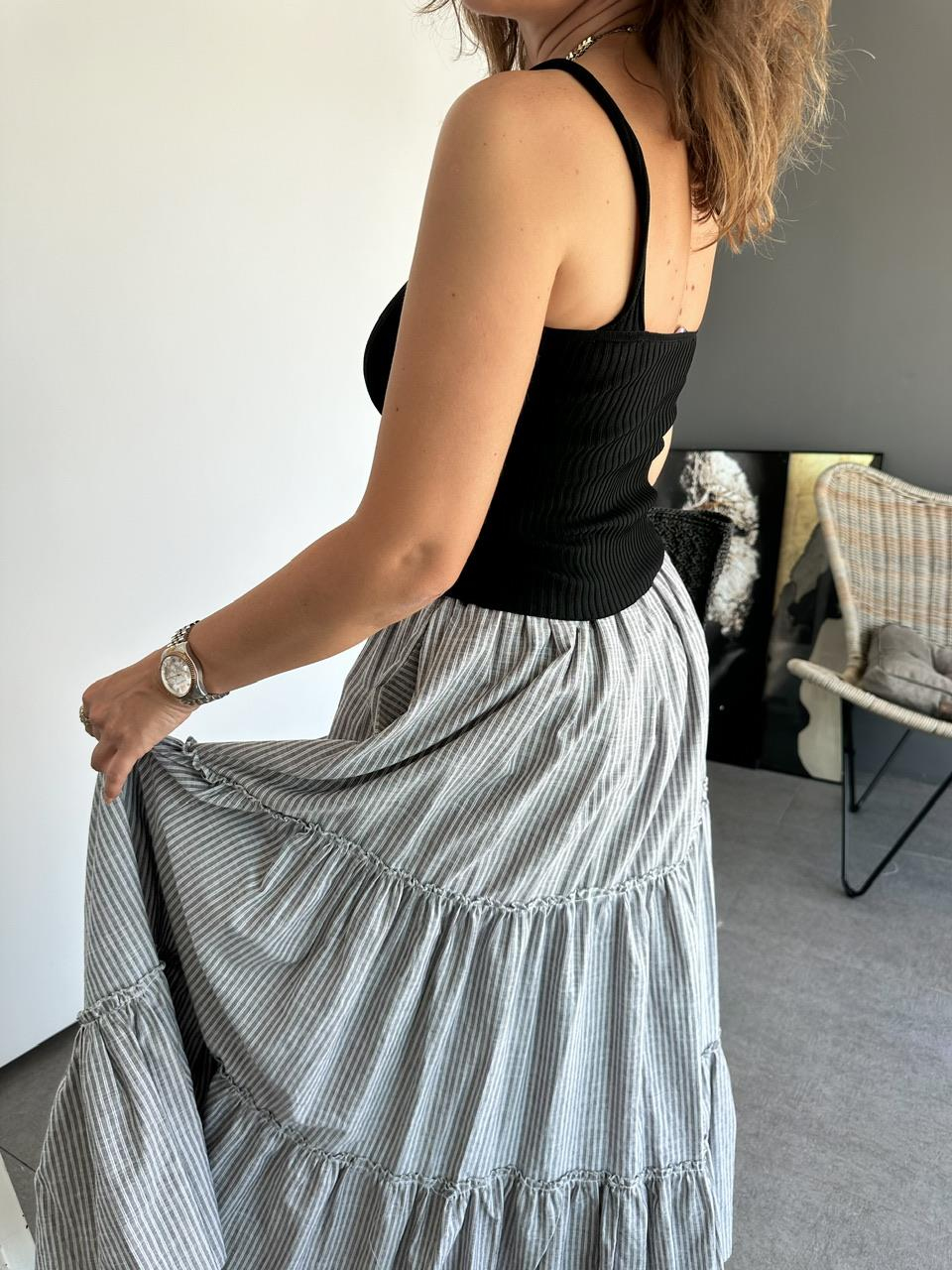 Siyah Askılı Triko Crop