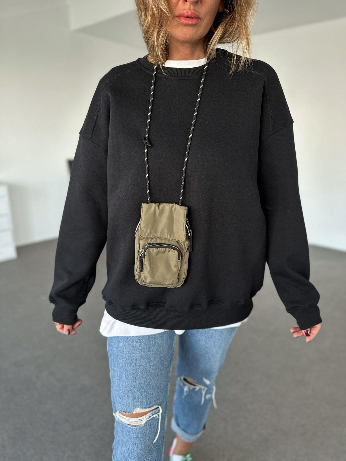 Siyah Basic Bisiklet Yaka Sweatshirt