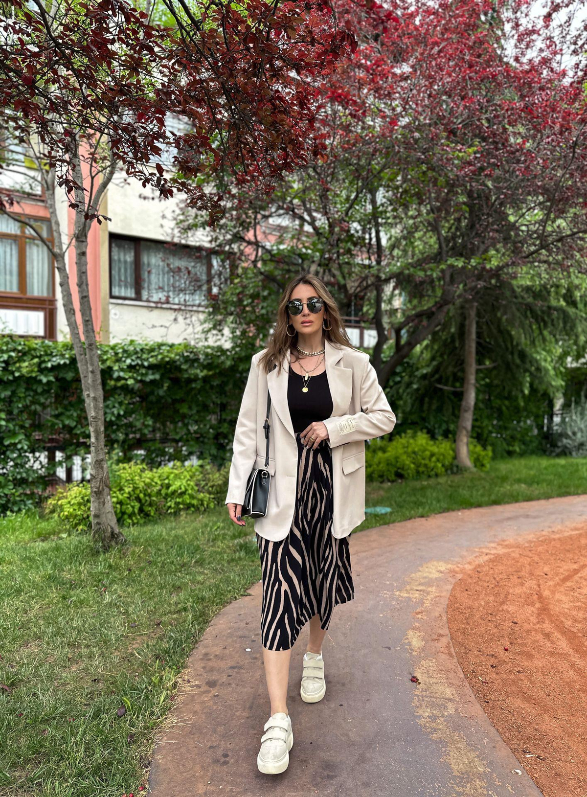Siyah Bej Zebra Desenli Etek
