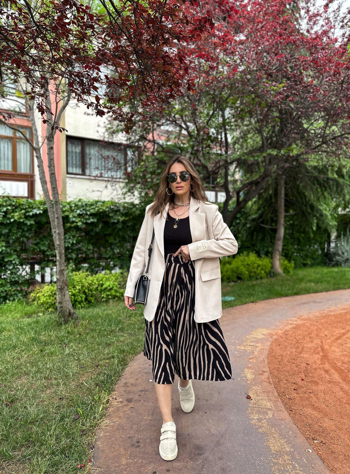 Siyah Bej Zebra Desenli Etek