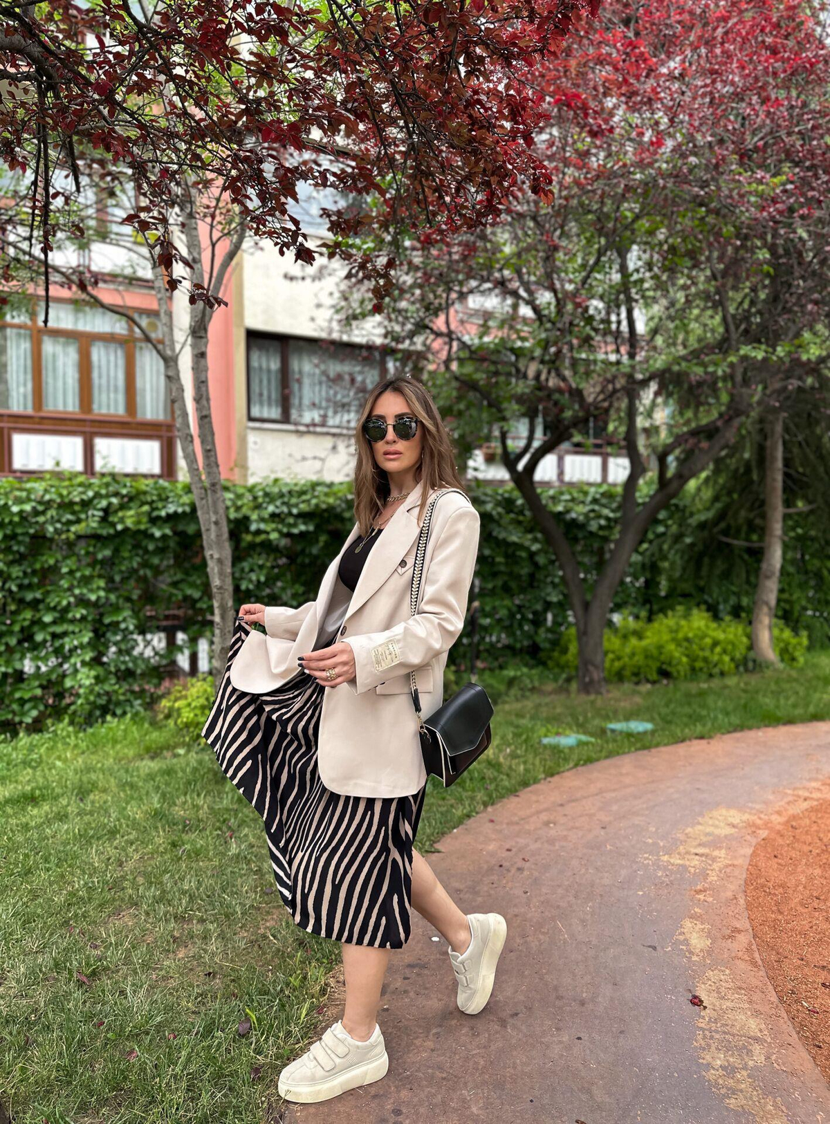 Siyah Bej Zebra Desenli Etek