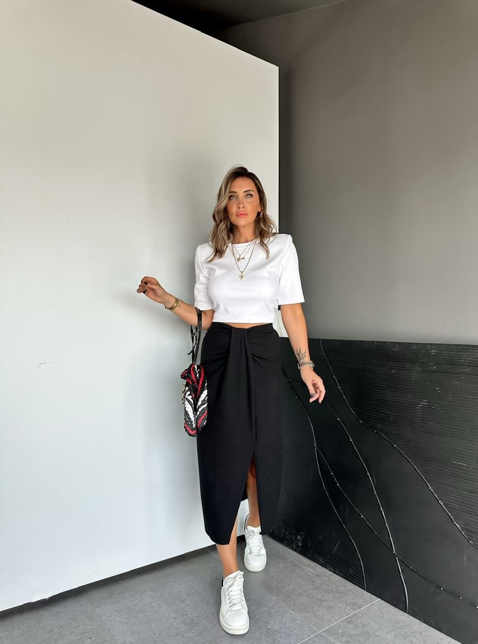 Siyah Bel Detaylı Kaşkorse Etek