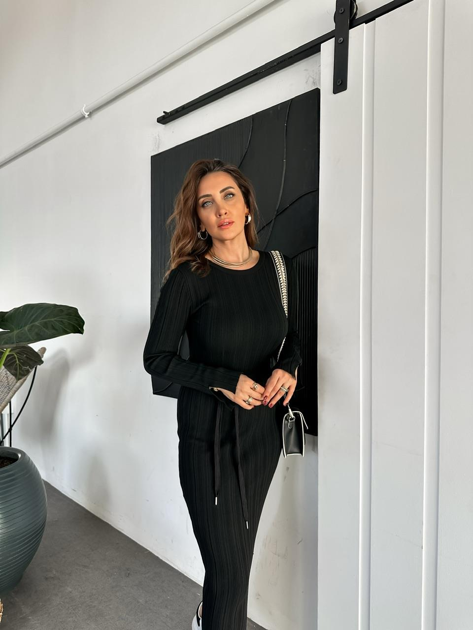Siyah Beli İpli Orijinal Triko Elbise