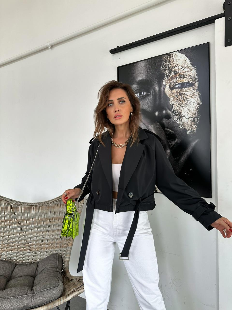 Siyah Beli Kemerli Crop Trençkot