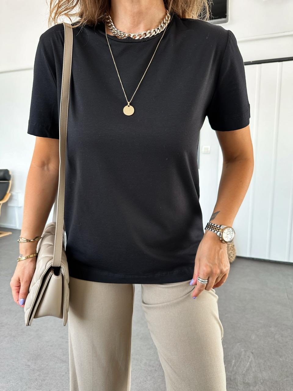 Siyah Bisiklet Yaka Premium Tshirt