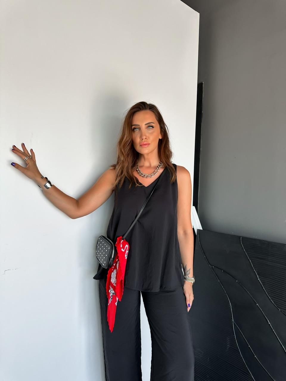 Siyah Bluz Pantolon Soft Takım