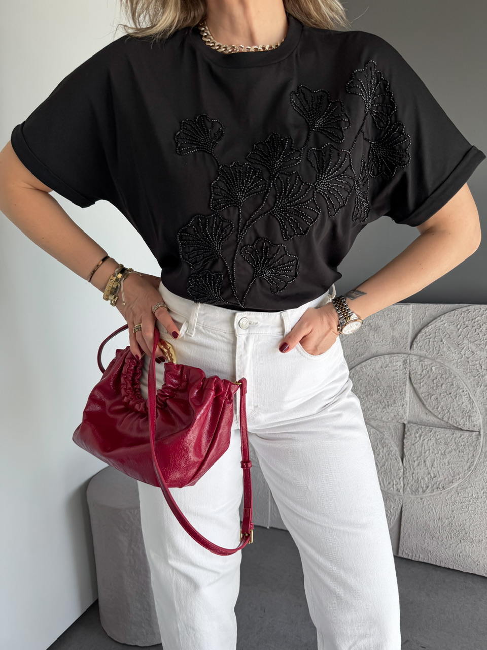 Siyah Boncuk İşlemeli Cotton Tshirt