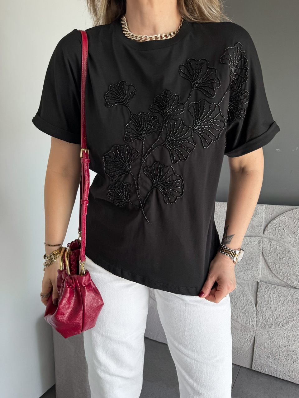 Siyah Boncuk İşlemeli Cotton Tshirt