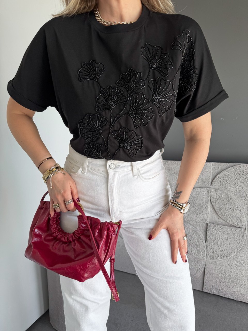 Siyah Boncuk İşlemeli Cotton Tshirt