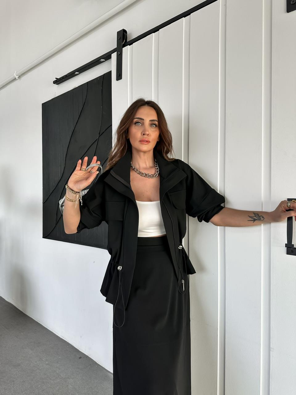 Siyah Büzülebilir Ceket Etek Spor Takım