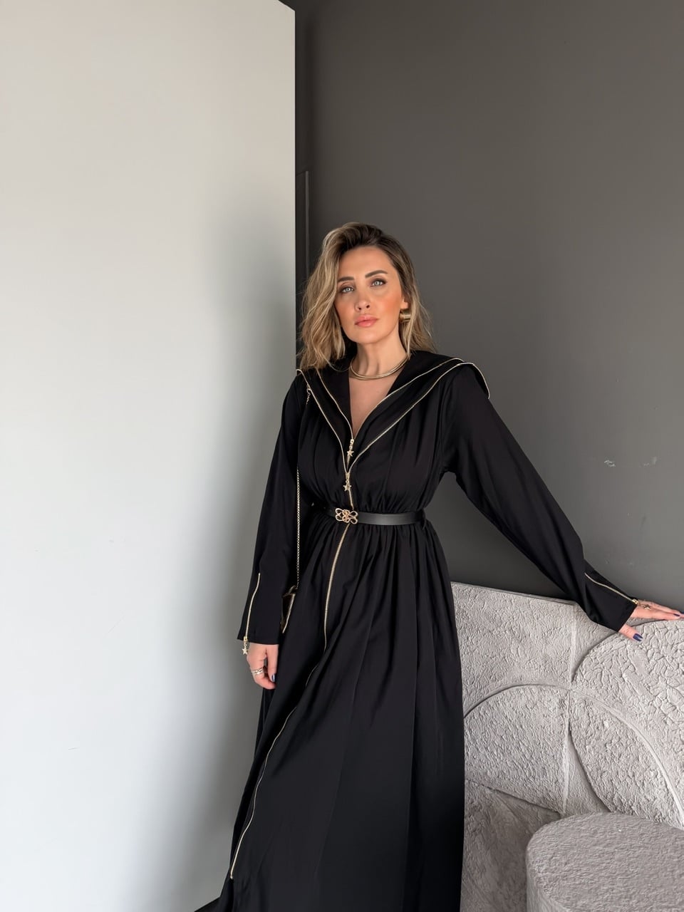 Siyah Çift Fermuarlı Kemerli Elbise