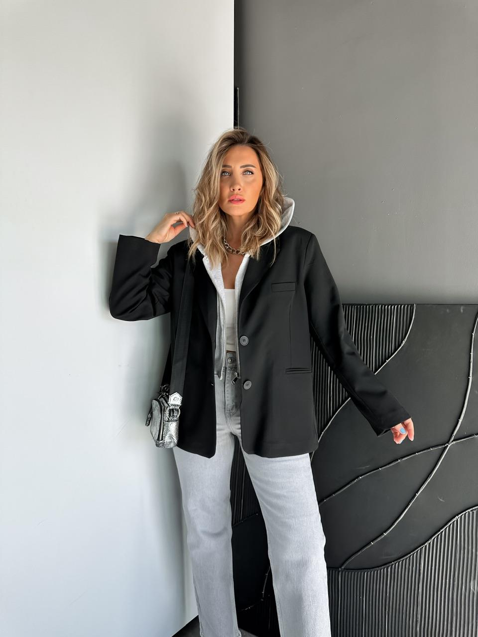 Siyah Çıkarılabilir Sweat Parçalı Blazer Ceket