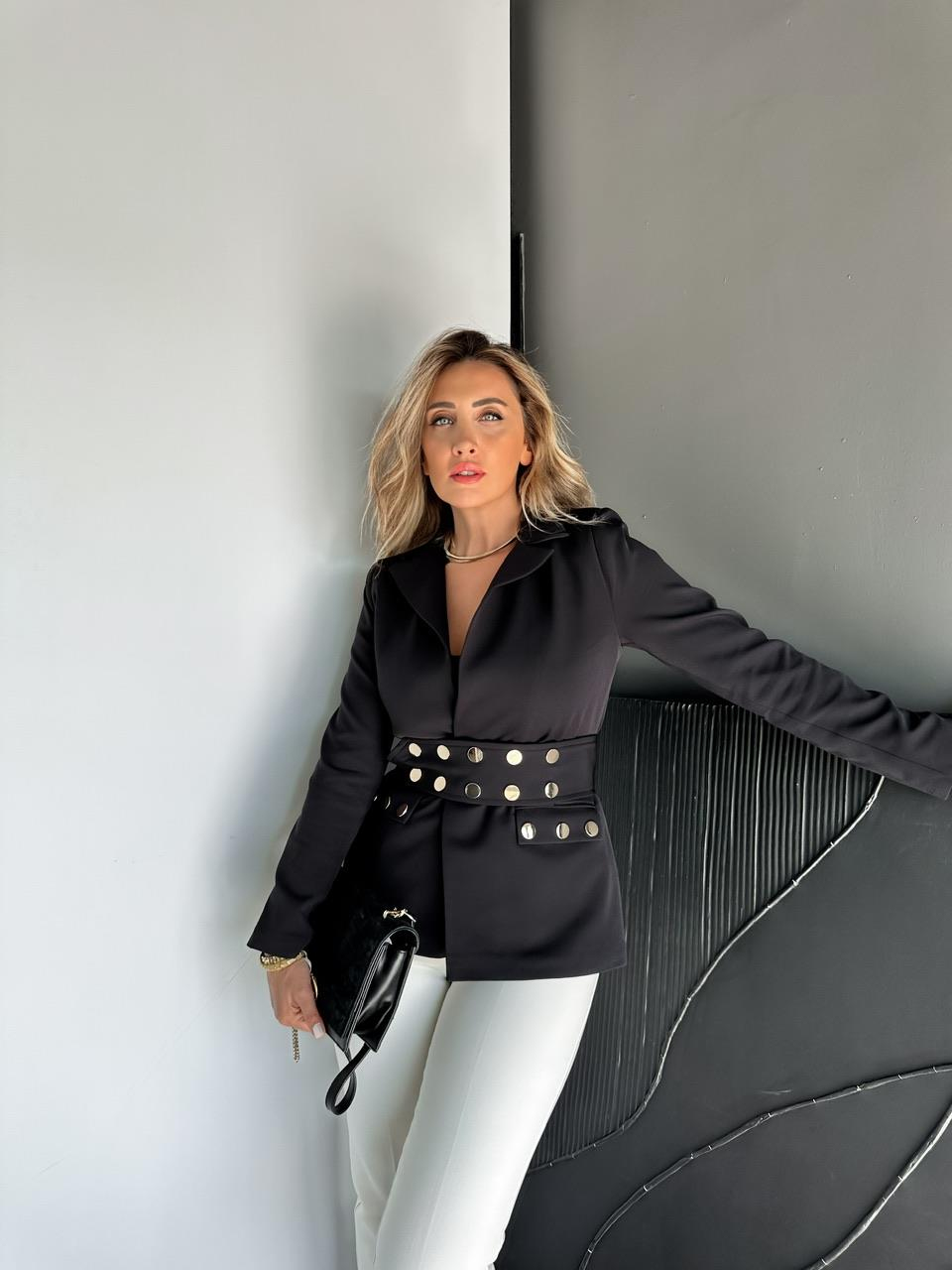 Siyah Çıtçıt Detaylı Kuşaklı Blazer Ceket
