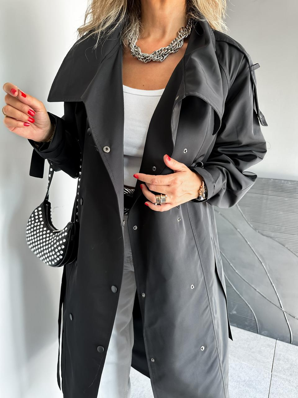 Siyah Çıtçıtlı Manşetli Oversize Trençkot