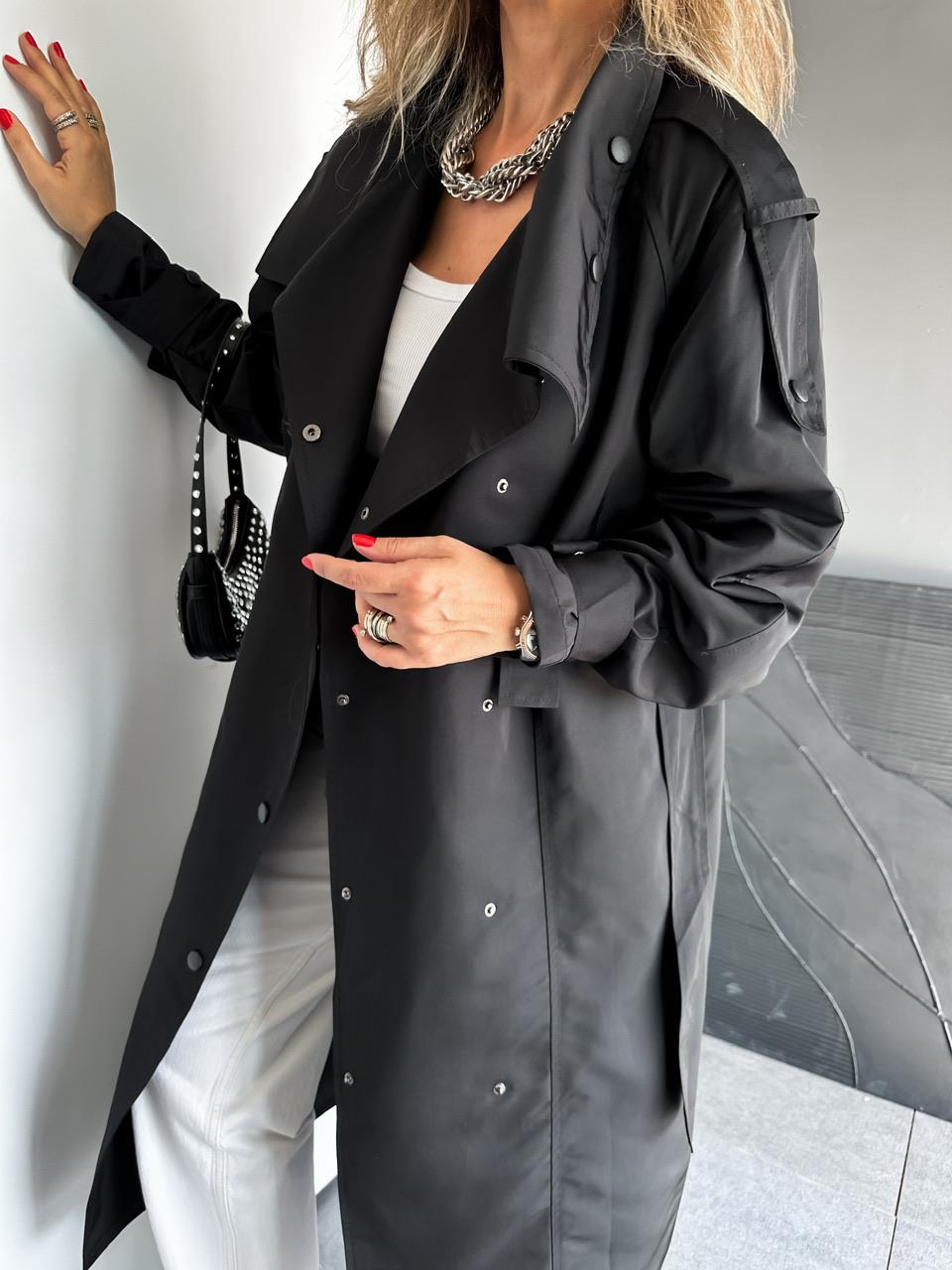 Siyah Çıtçıtlı Manşetli Oversize Trençkot