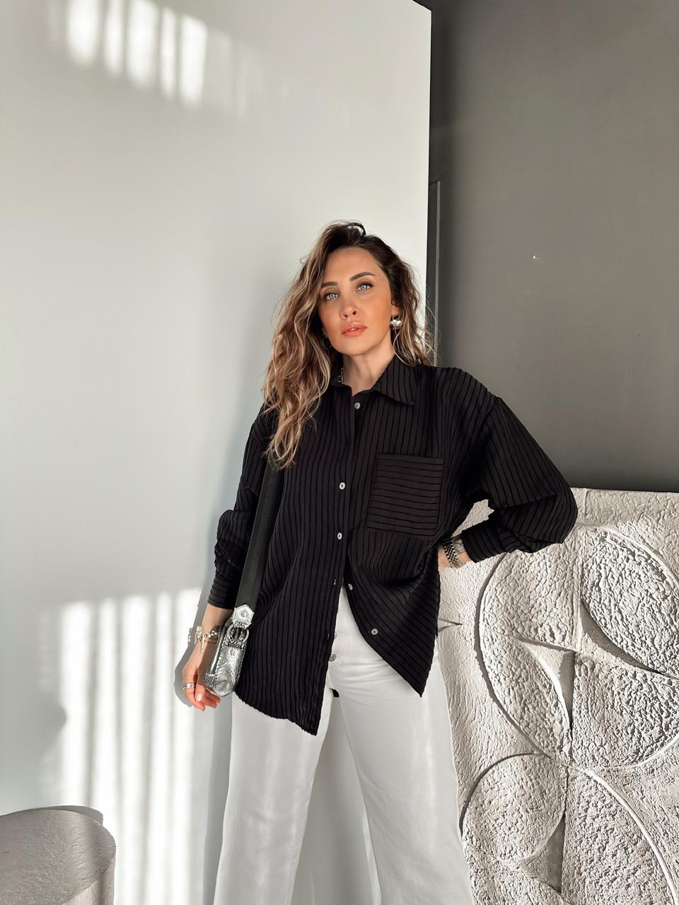 Siyah Çizgi Dokulu Overseize Gömlek