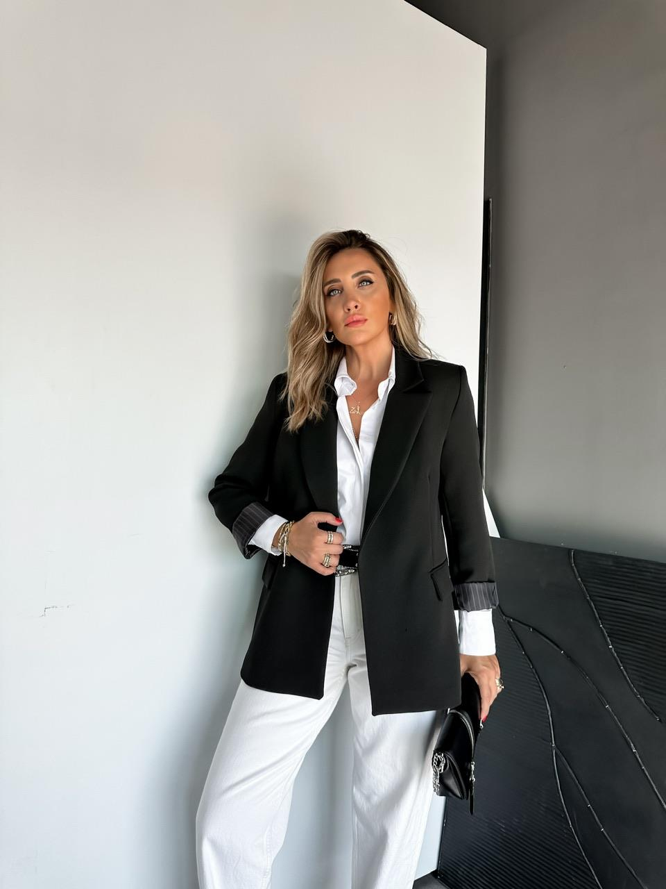Siyah Çizgili Astarlı Premium Ceket