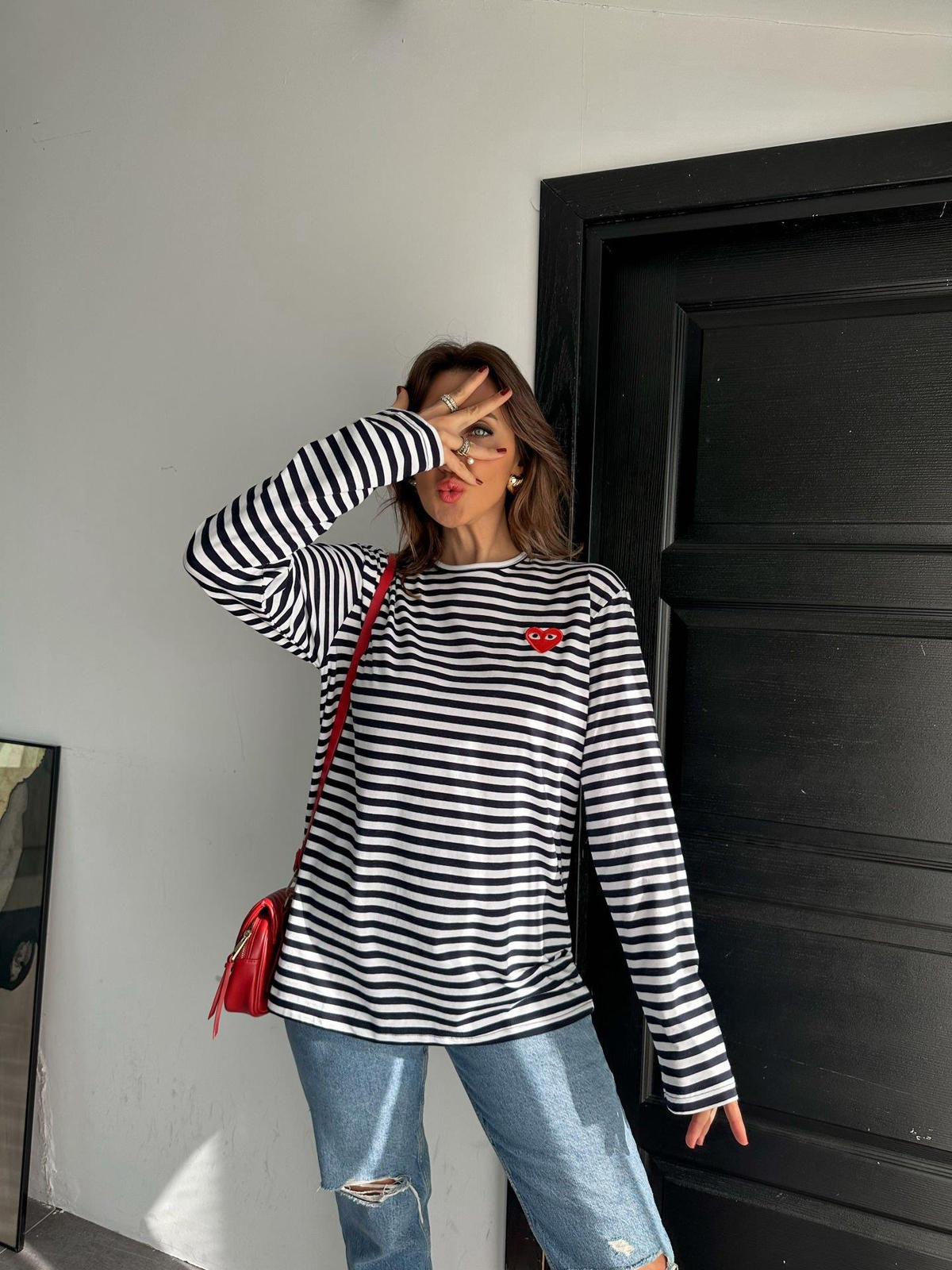 Siyah Çizgili Kalpli Uzun Kollu Tshirt