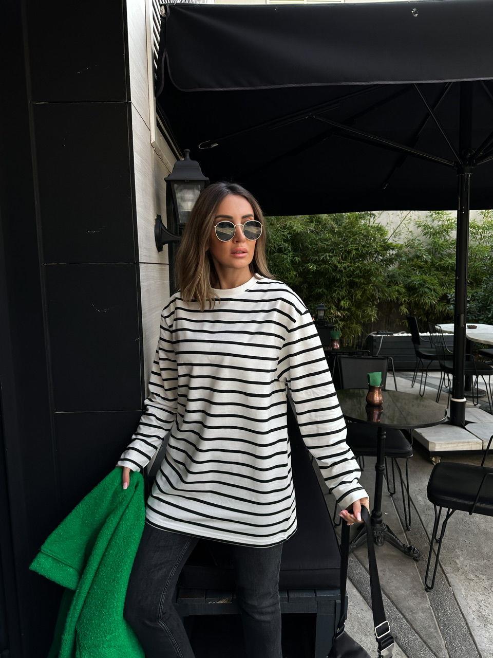 Siyah Çizgili Oversize Sweatshirt