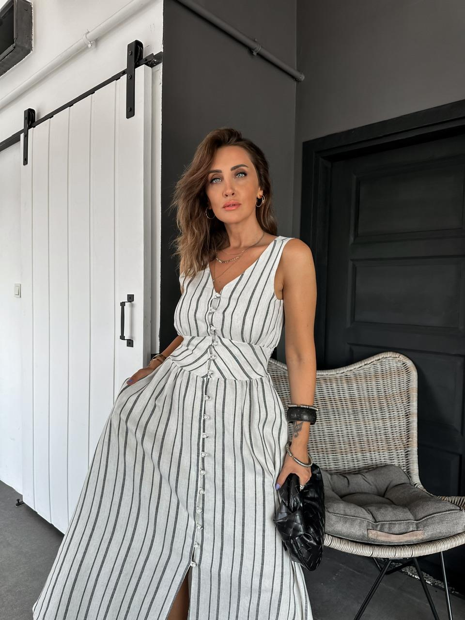 Siyah Çizgili Top Düğmeli Elbise