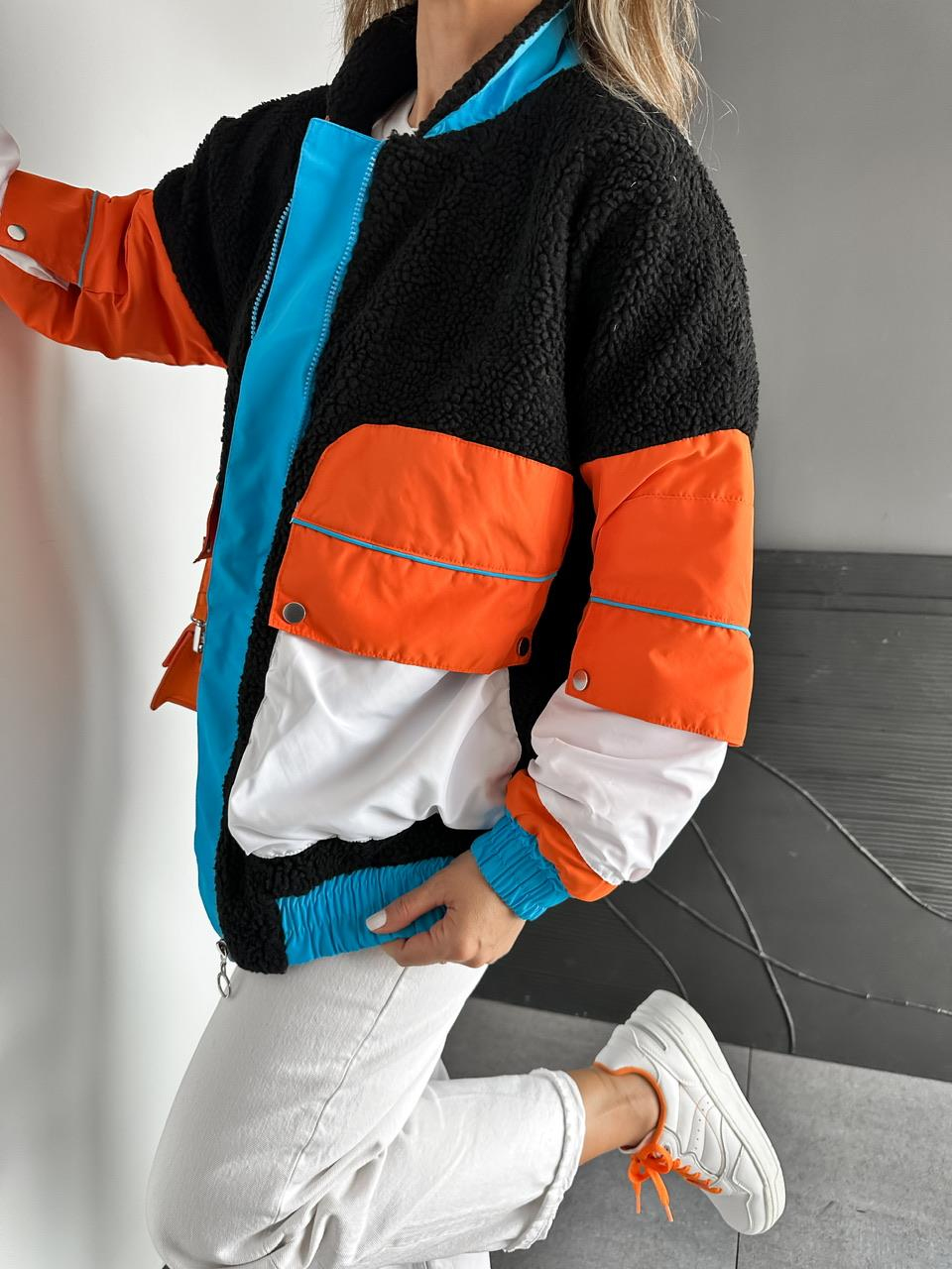 Siyah Çok Renkli Marka Model Mont