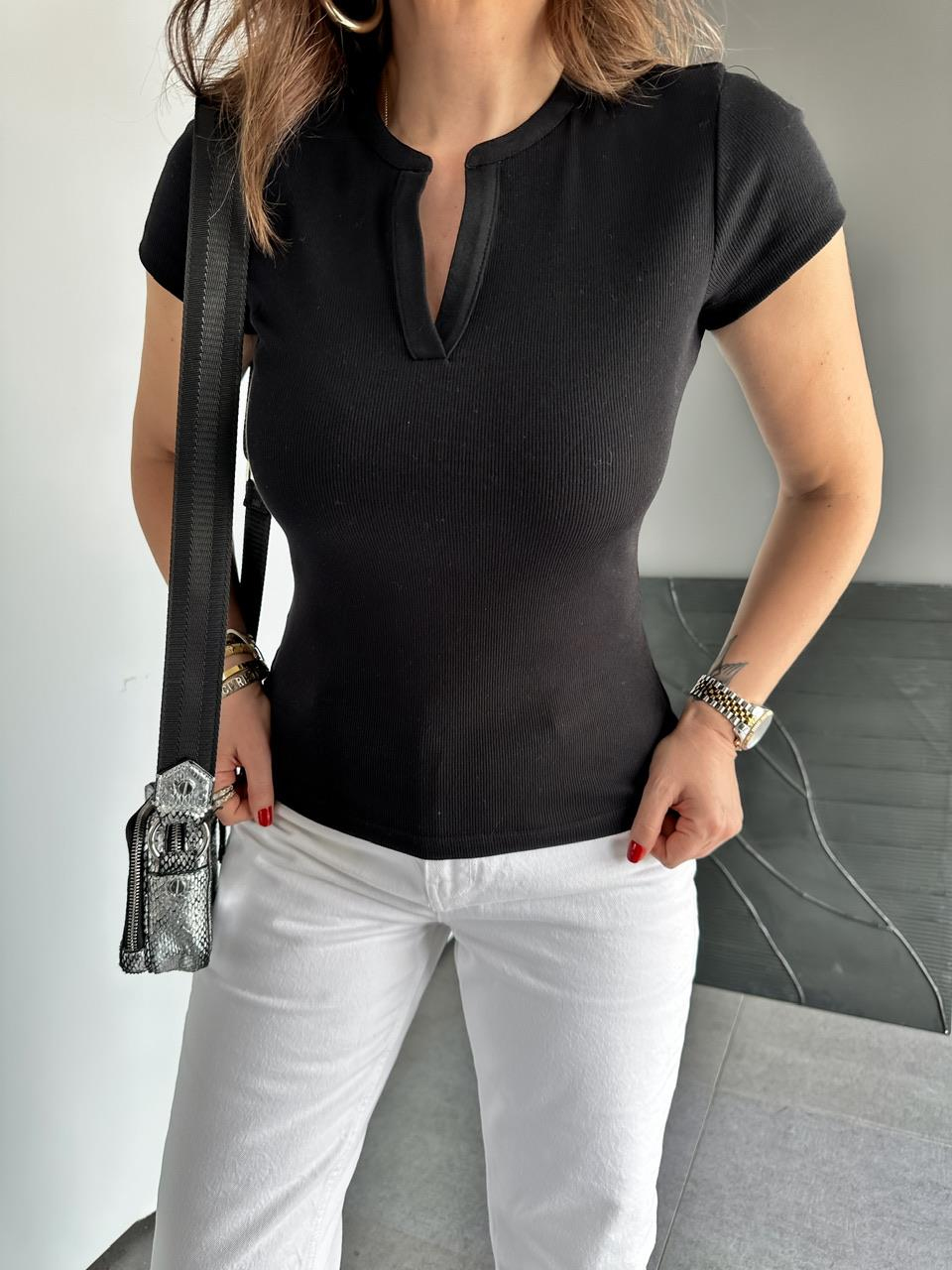 Siyah Damla Yaka Cotton Tshirt