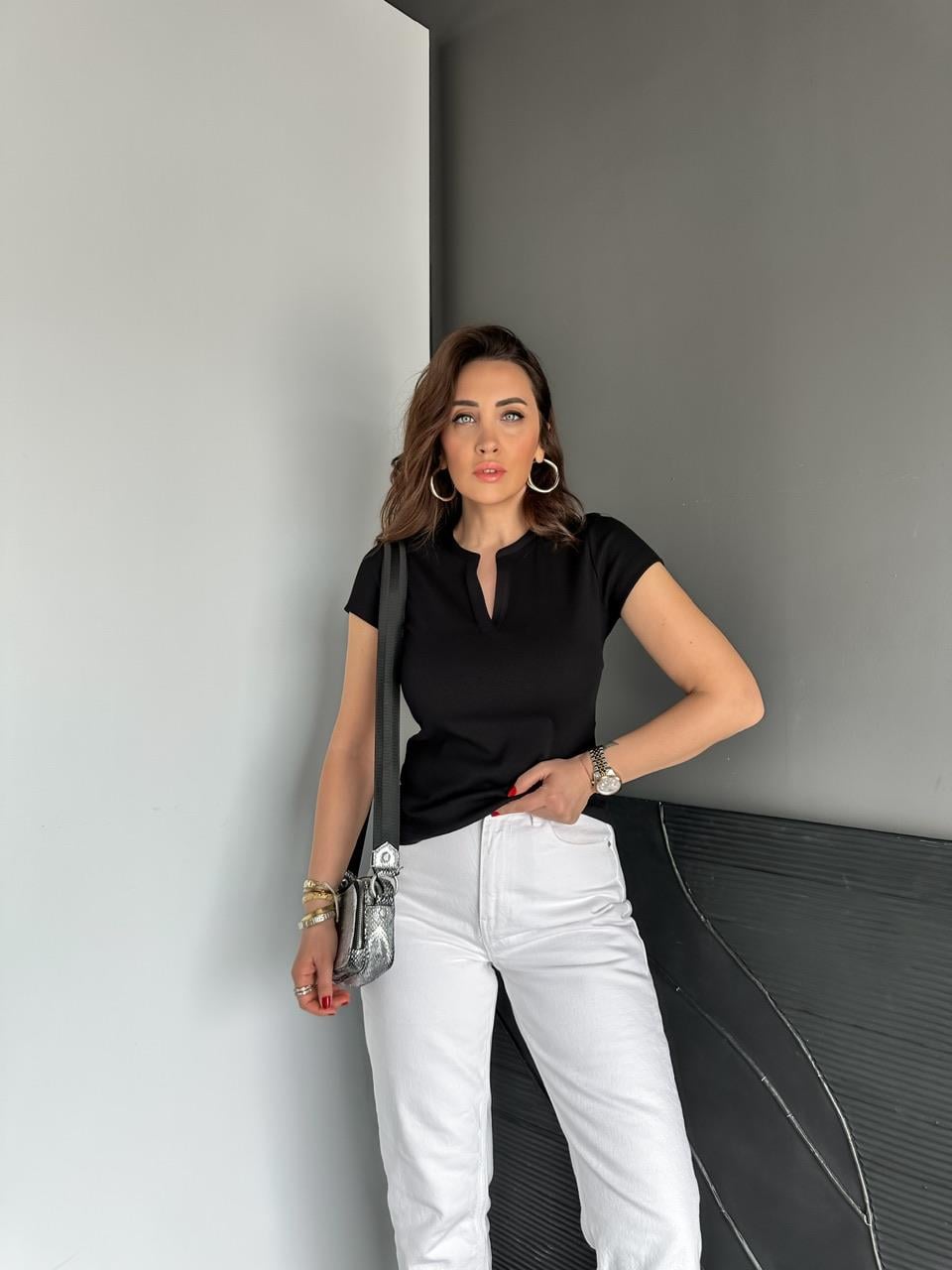 Siyah Damla Yaka Cotton Tshirt