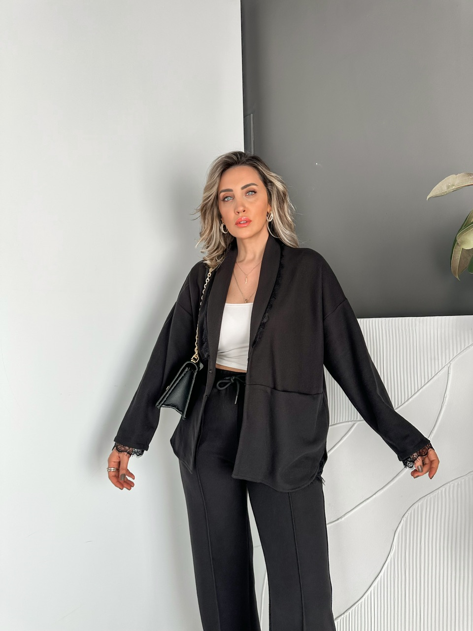 Siyah Dantelli Kaşkorse Takım