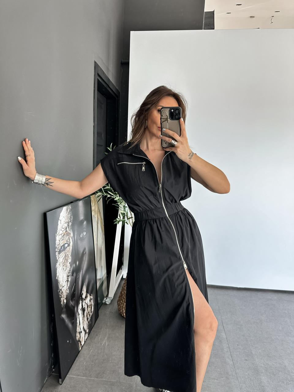 Siyah Fermuarlı Beli Lastikli Elbise