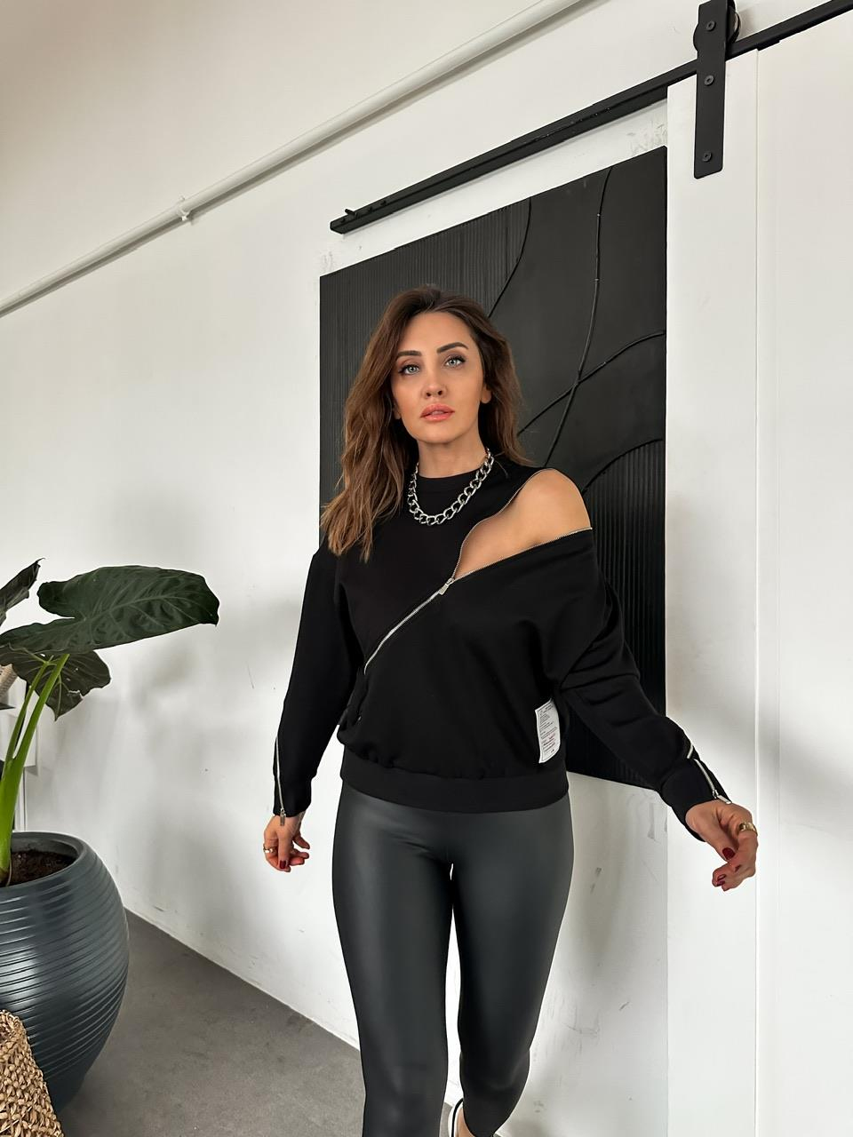 Siyah Fermuarlı Detaylı Tasarım Sweatshirt