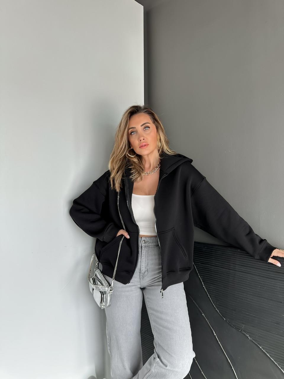 Siyah Fermuarlı Şardonlu Sweatshirt
