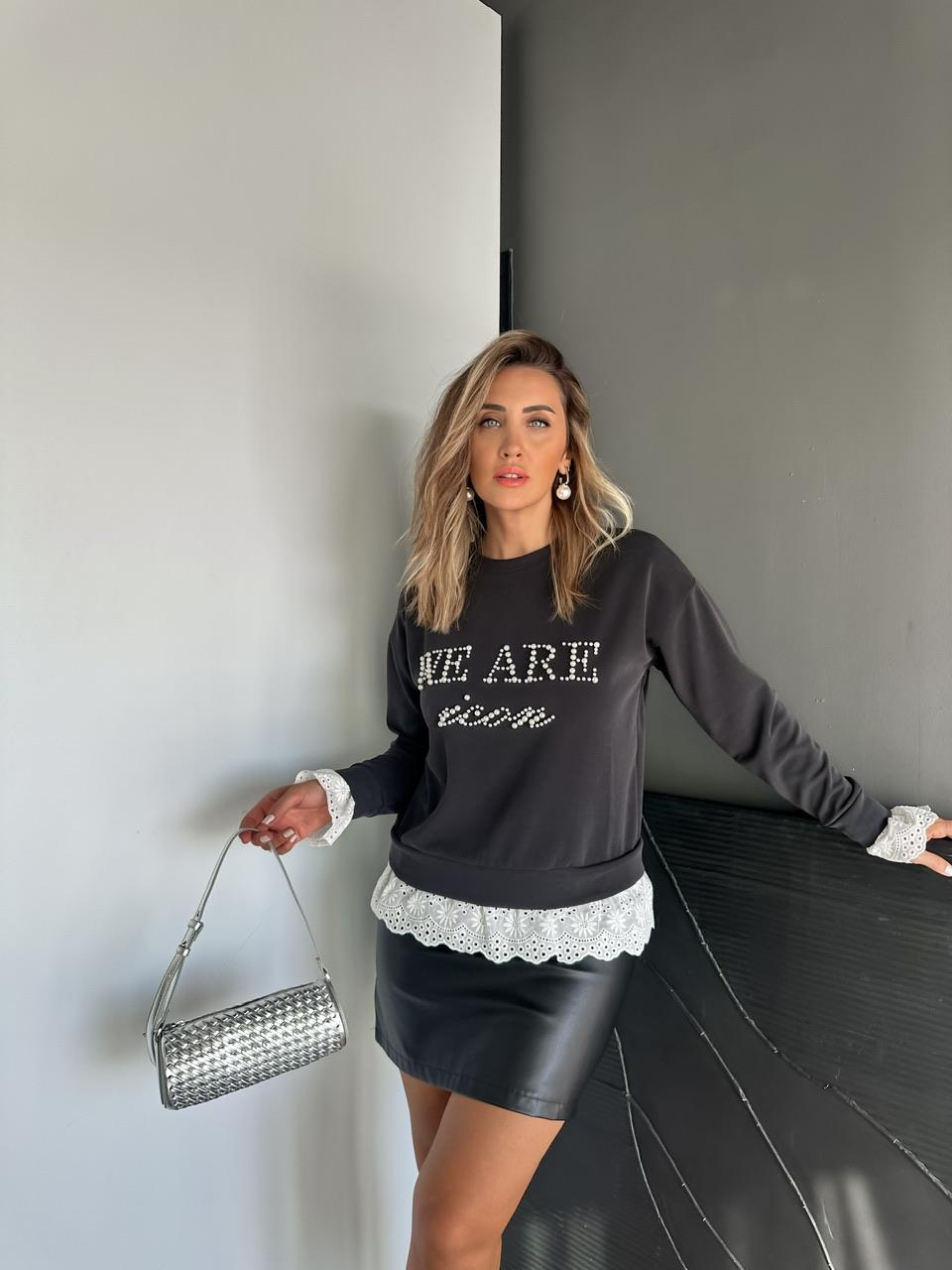 Siyah Fistolu İcon Sweatshirt