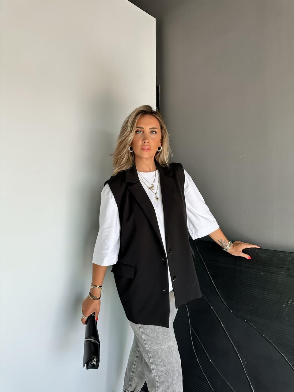 Siyah Gold Düğmeli Casual Yelek