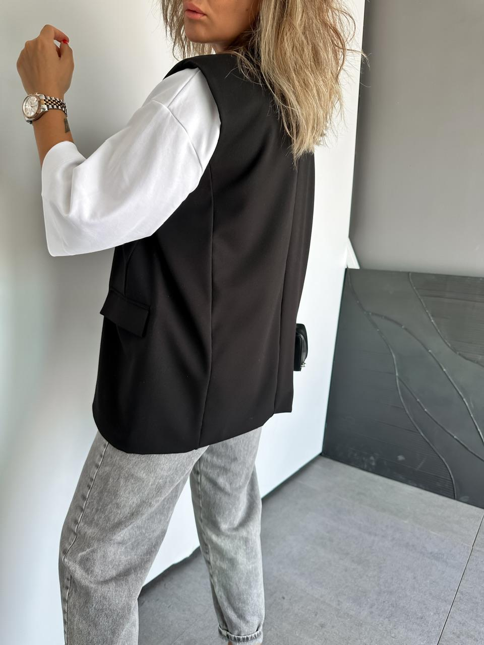 Siyah Gold Düğmeli Casual Yelek