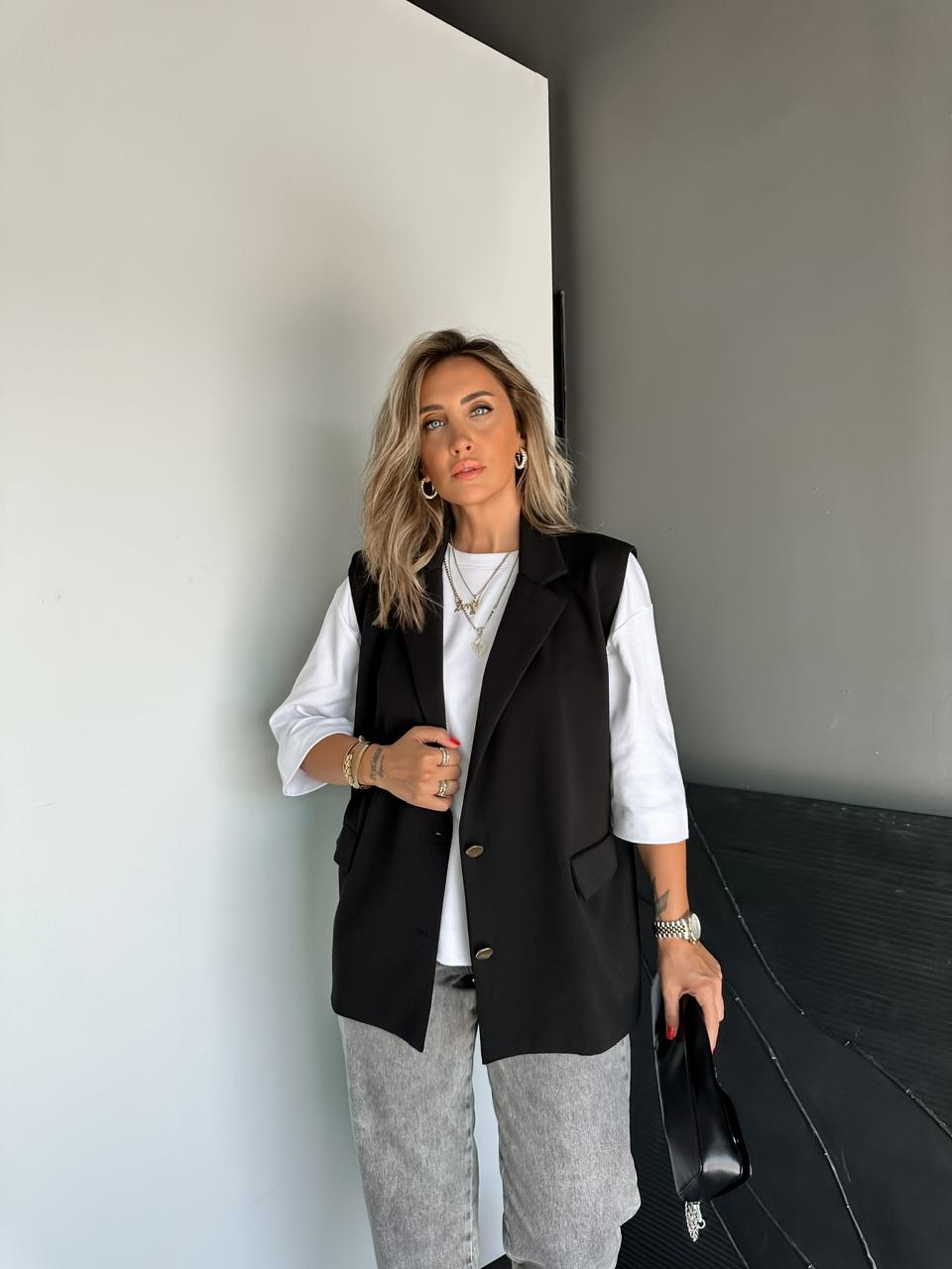 Siyah Gold Düğmeli Casual Yelek