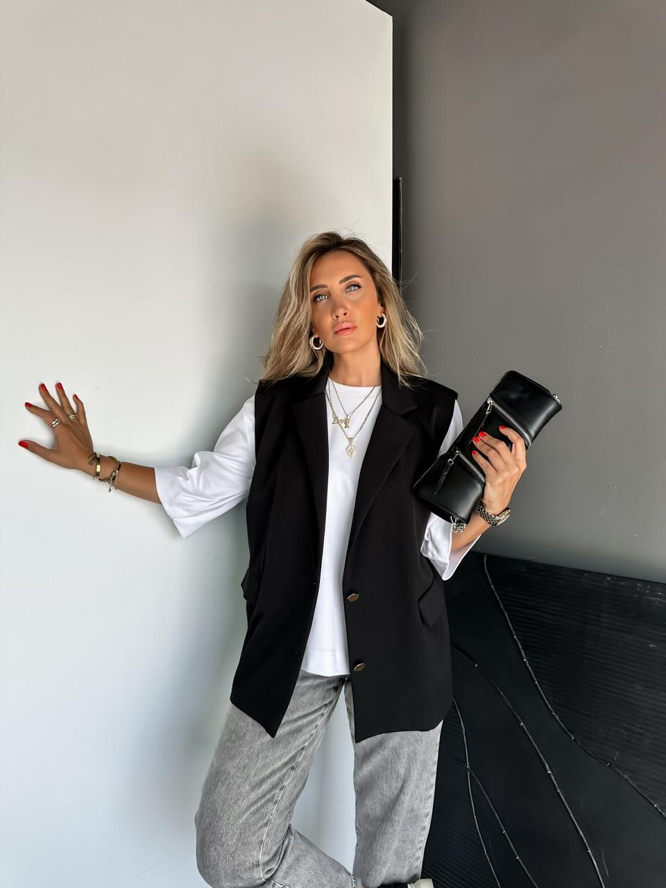 Siyah Gold Düğmeli Casual Yelek