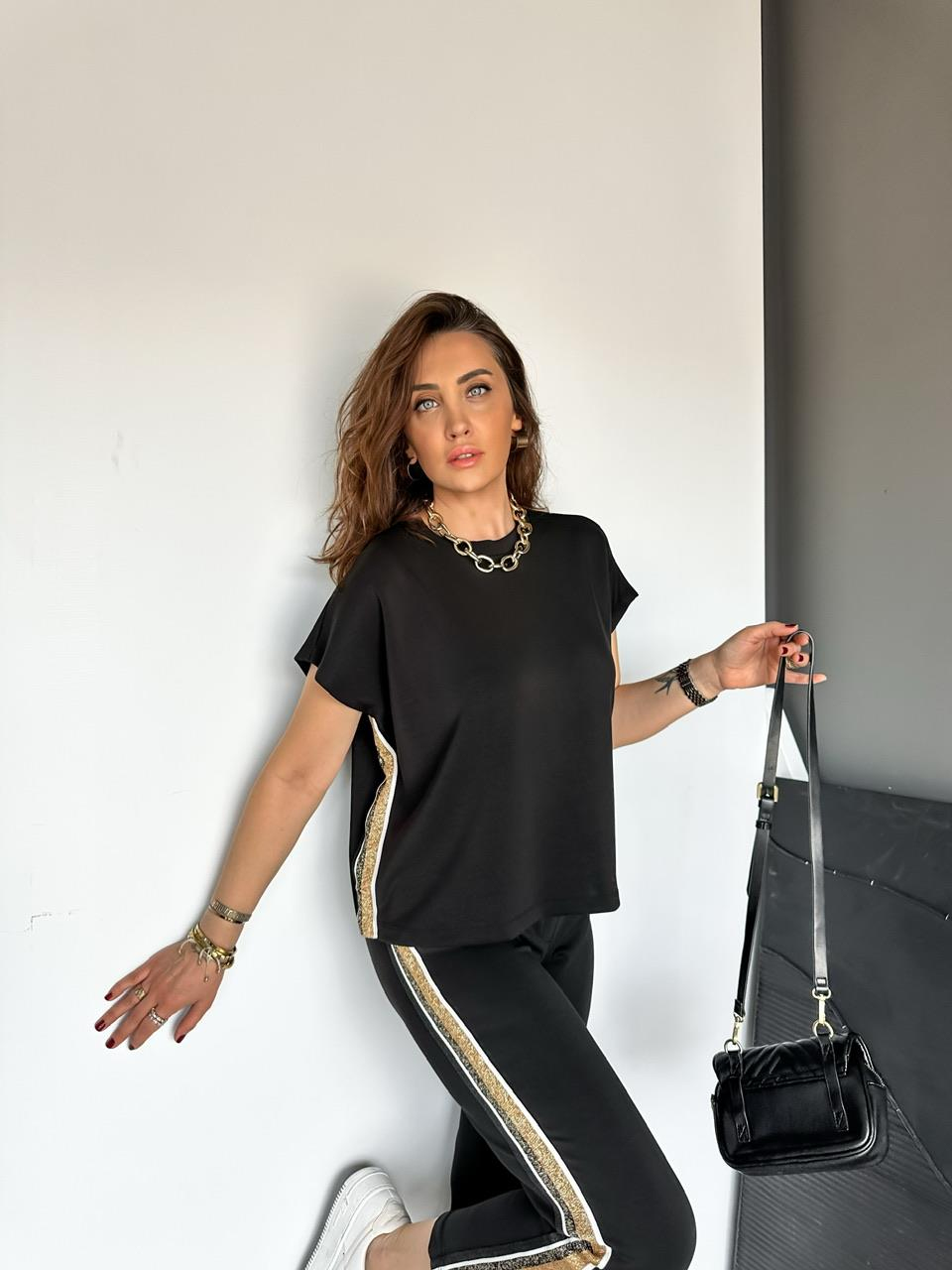 Siyah Gold Şeritli Premium Modal Takım