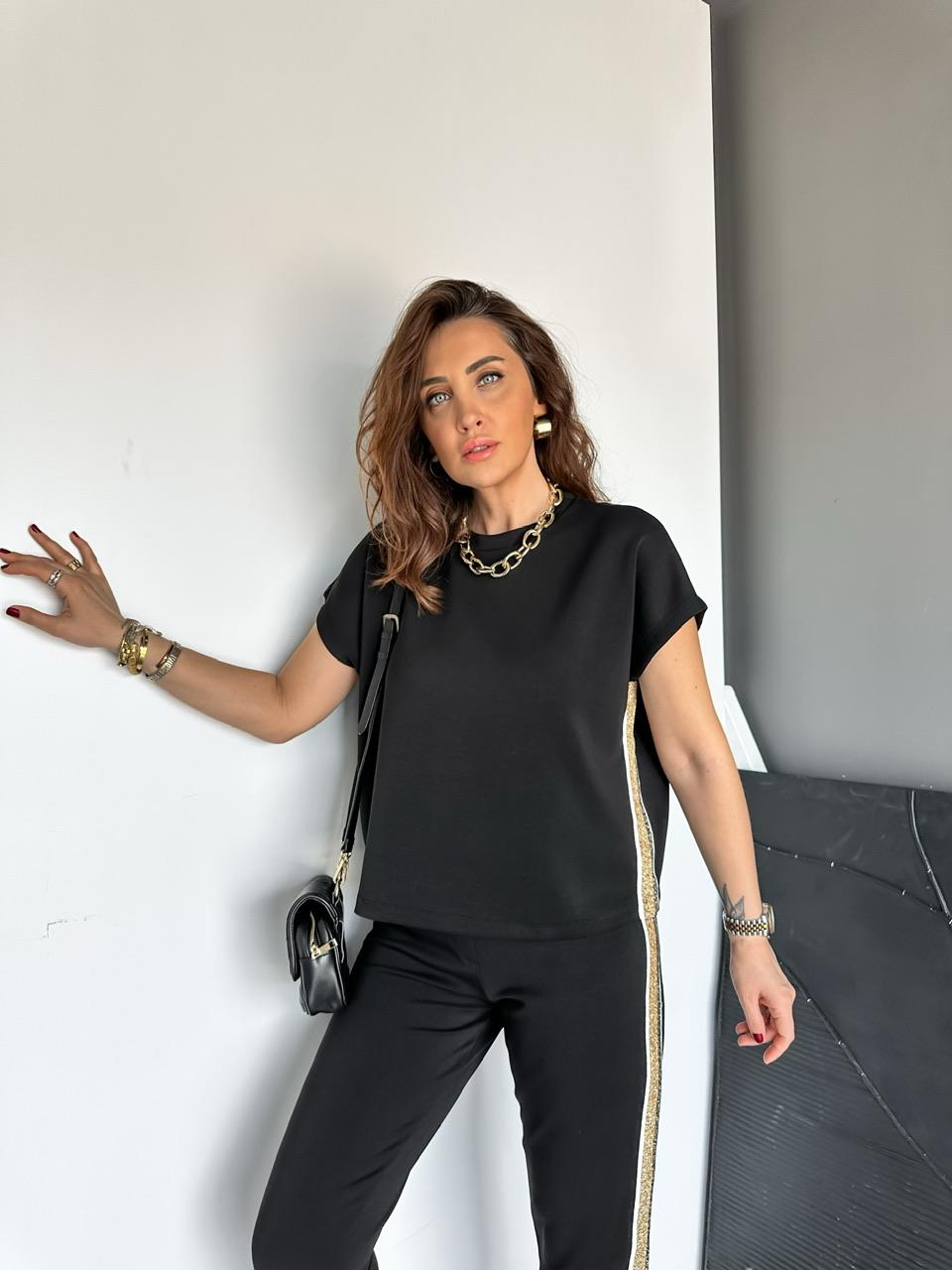 Siyah Gold Şeritli Premium Modal Takım