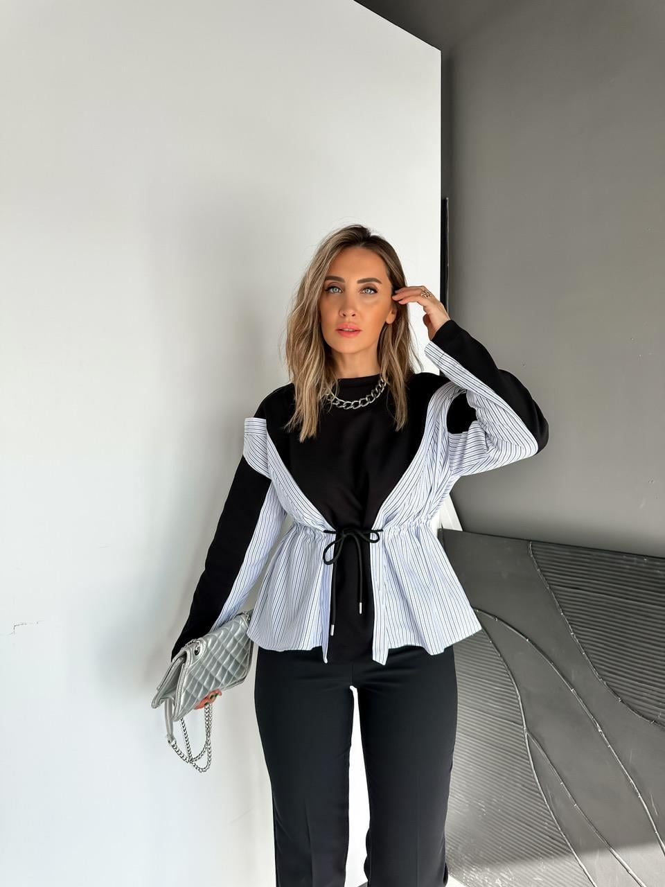 Siyah Gömlek Parçalı Beli İpli Sweatshirt