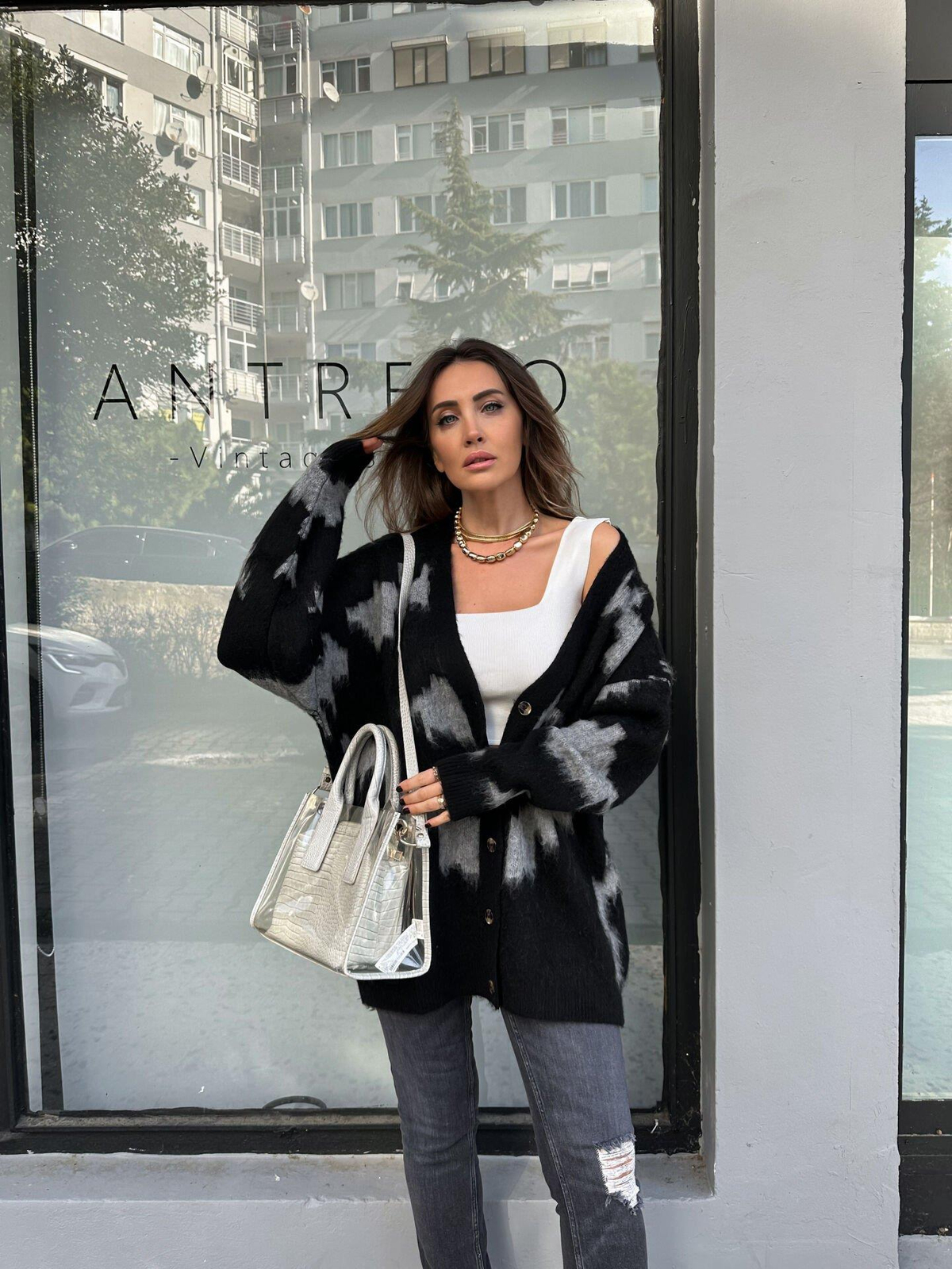 Siyah Gri Batik Desenli Hırka
