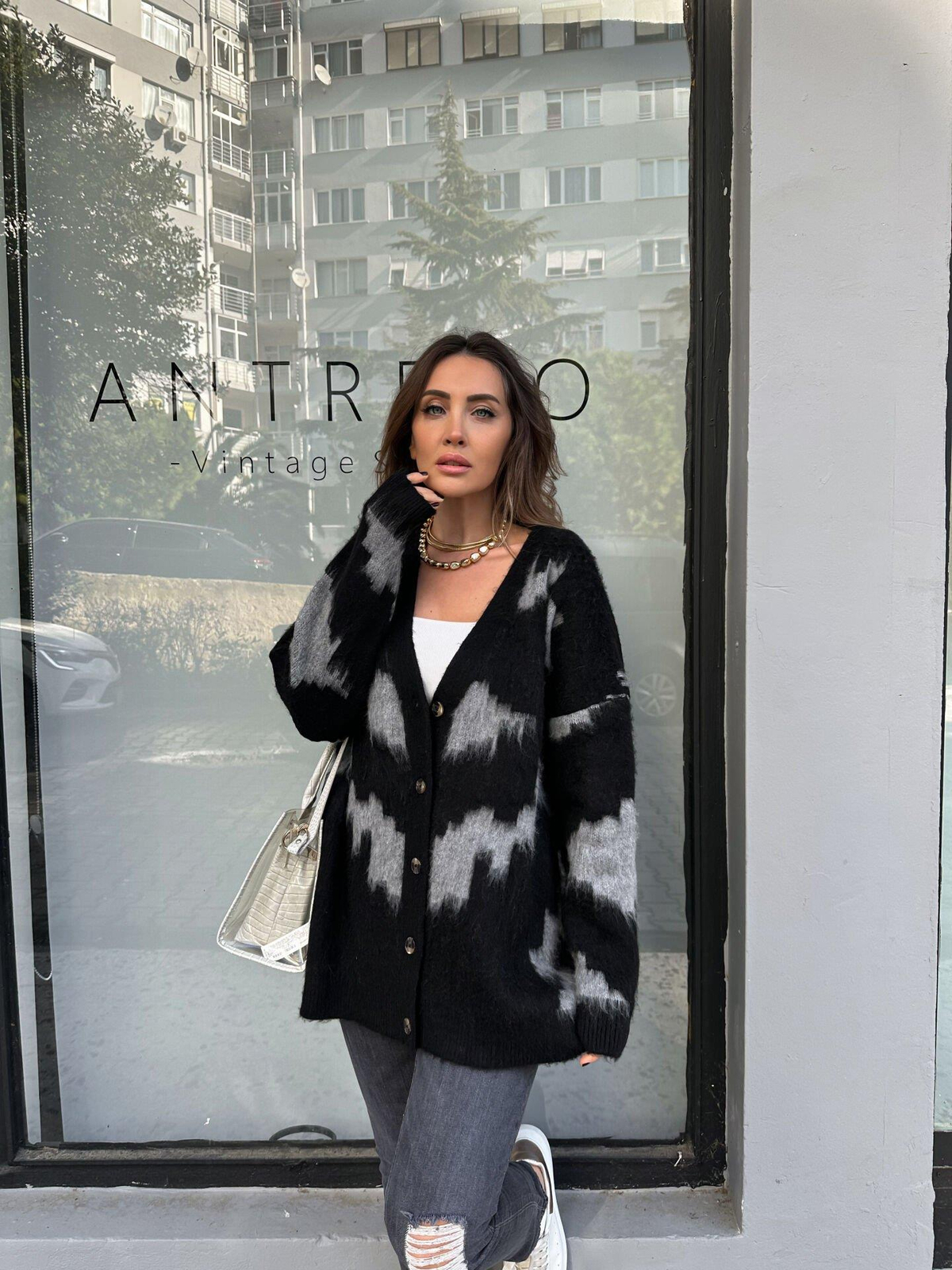 Siyah Gri Batik Desenli Hırka