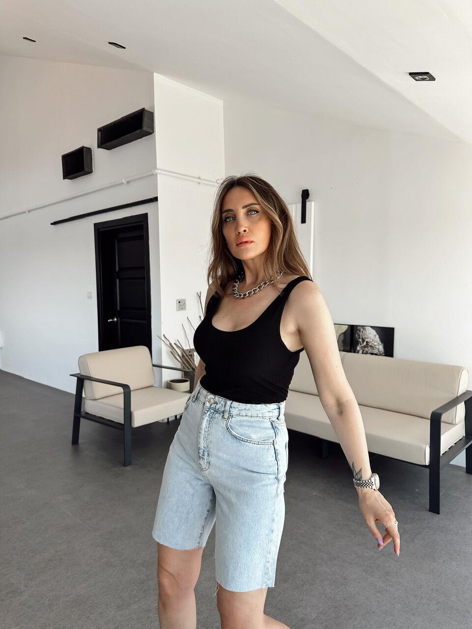 Siyah Kalın Askılı Bluz