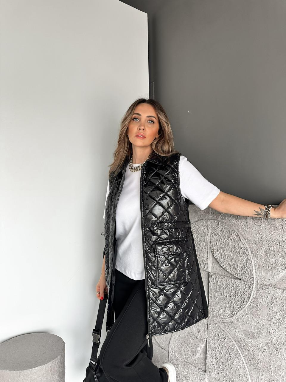 Siyah Kapitone Yelekli Takım