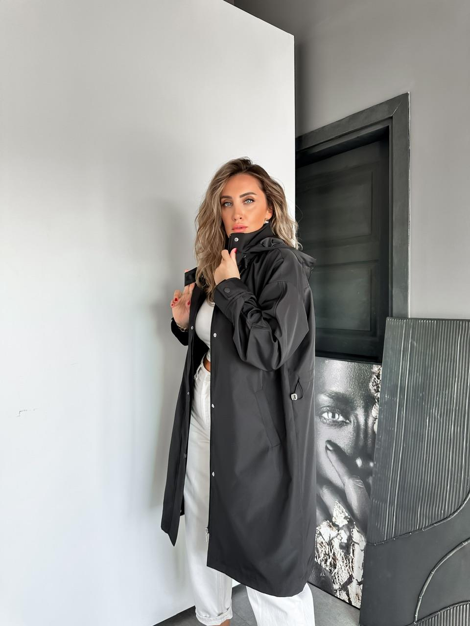 Siyah Kapşonlu Çıtçıtlı Midi Boy Trençkot