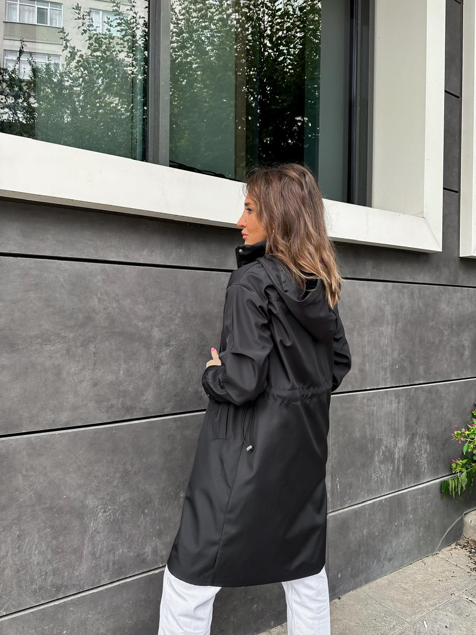 Siyah Kapşonlu Tasarım Trençkot
