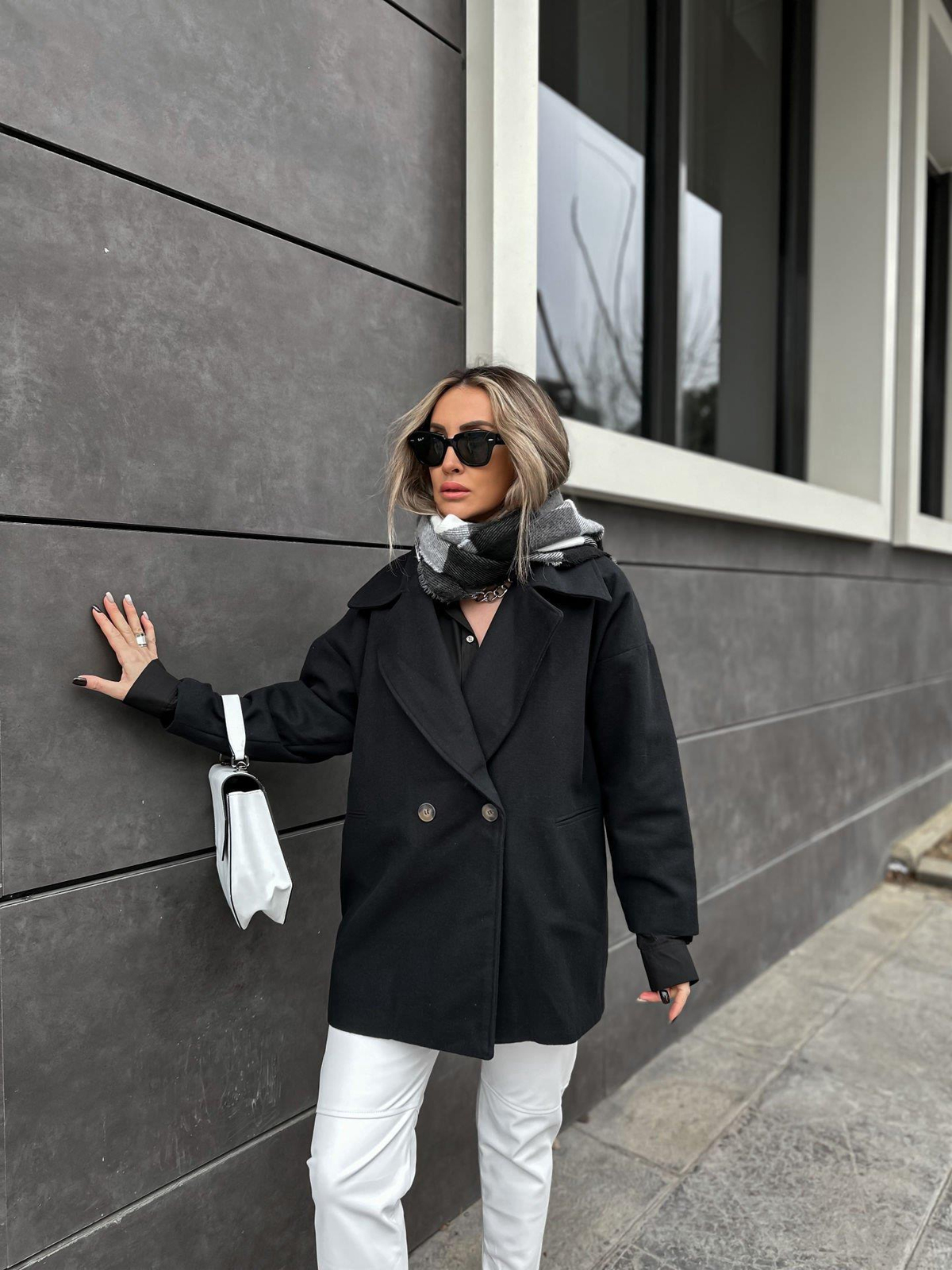 Siyah Kaşe Oversize Kaban